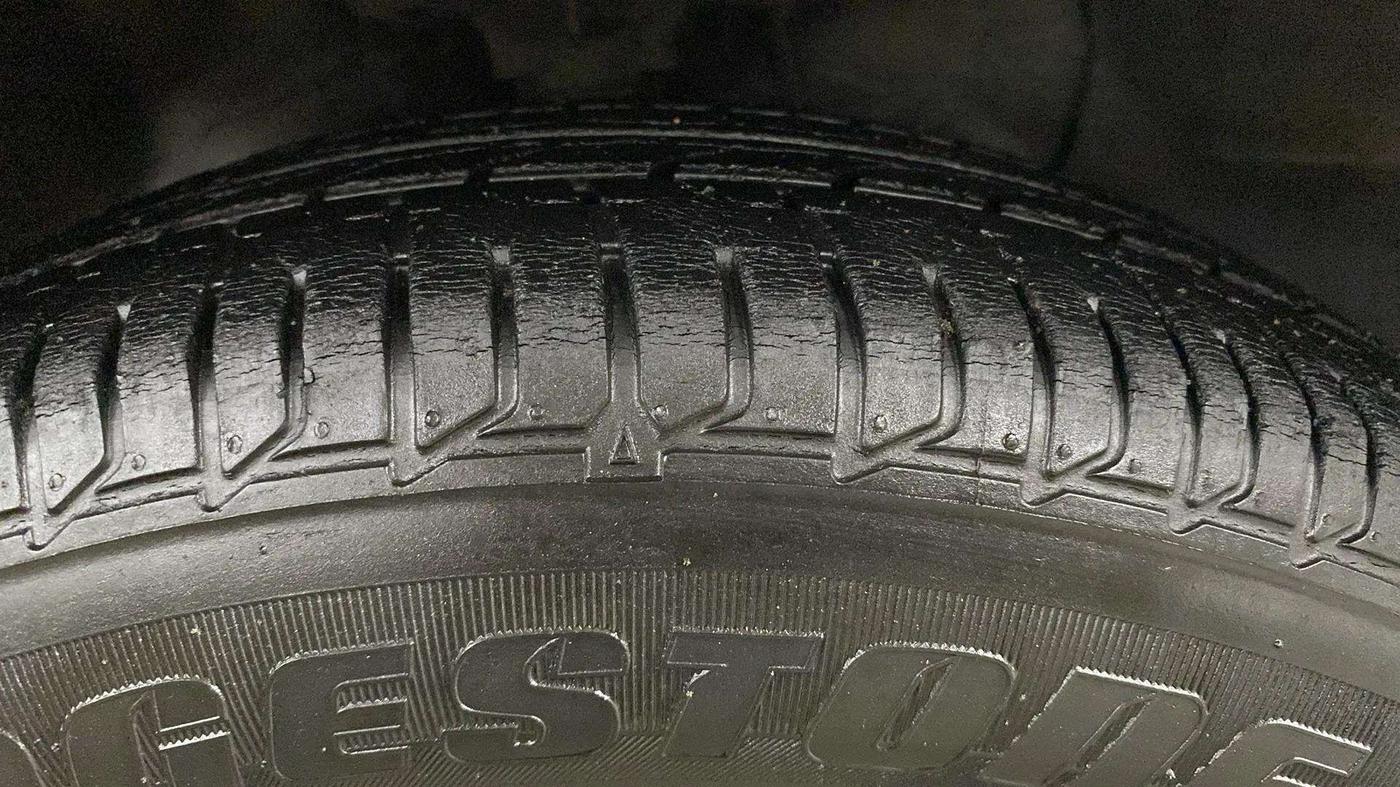 2019 Hyundai Elite i20 SPORTZ PLUS 1.2, Petrol, Manual, 10,765 km, Right Front Tyre Tread