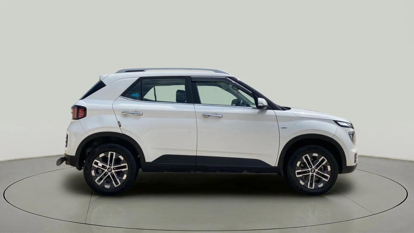2023 Hyundai VENUE SX 1.0 (O) TURBO IMT, Petrol, Manual, 36,205 km, Right Side