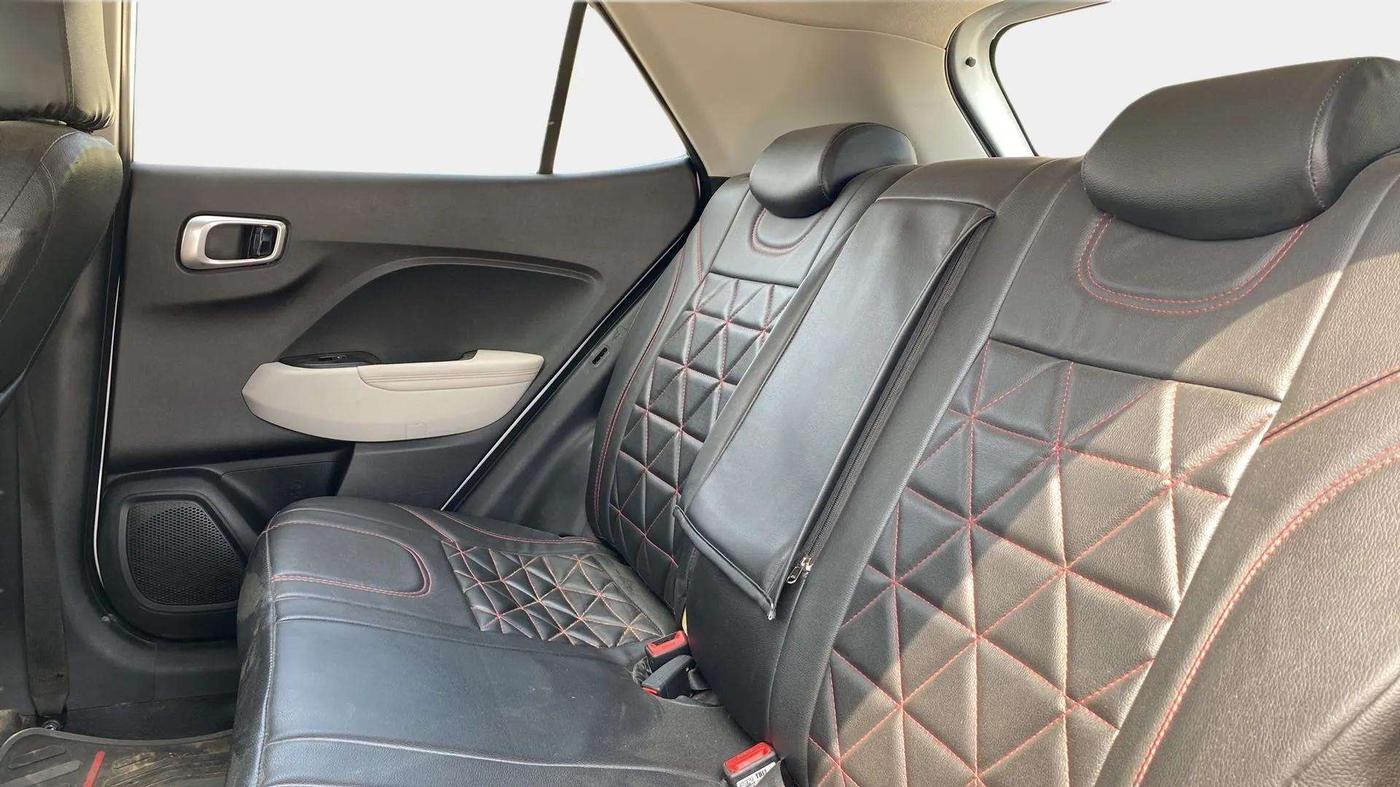2023 Hyundai VENUE SX 1.0 (O) TURBO IMT, Petrol, Manual, 36,205 km, Right Side Rear Door Cabin