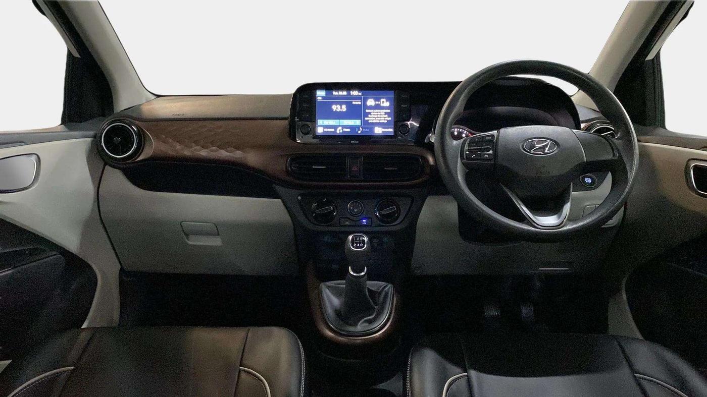 2020 Hyundai AURA SX 1.2, Petrol, Manual, 29,884 km, Dashboard