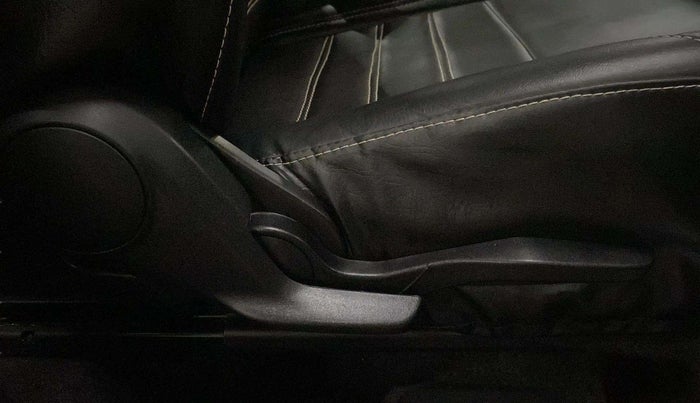 2022 Maruti Baleno ZETA PETROL 1.2, Petrol, Manual, 20,728 km, Driver Side Adjustment Panel