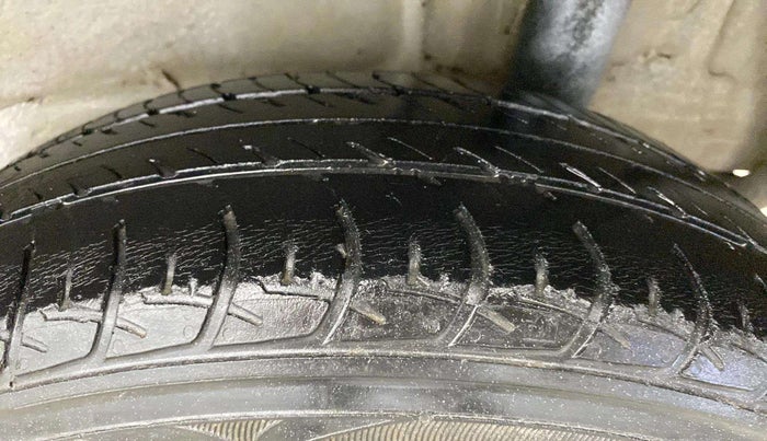 2019 Maruti New Wagon-R VXI (O) 1.2 AMT, Petrol, Automatic, 40,757 km, Left Rear Tyre Tread