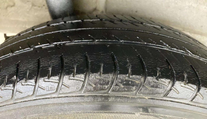 2019 Maruti New Wagon-R VXI (O) 1.2 AMT, Petrol, Automatic, 40,757 km, Right Rear Tyre Tread
