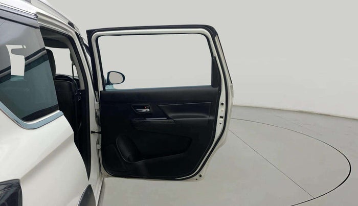 2023 Maruti XL6 ALPHA PLUS MT, Petrol, Manual, 63,972 km, RHS Rear Door
