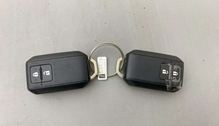 2023 Maruti XL6 ALPHA PLUS MT, Petrol, Manual, 63,972 km, Key Close Up