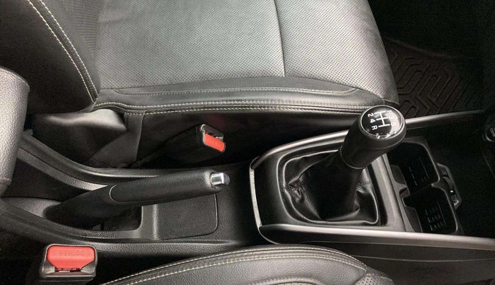 2023 Maruti XL6 ALPHA PLUS MT, Petrol, Manual, 63,972 km, Gear Lever