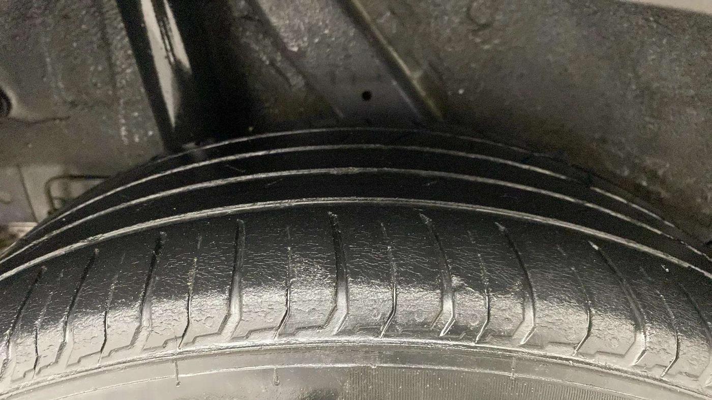 2021 Hyundai VENUE SX 1.0 TURBO, Petrol, Manual, 41,654 km, Right Rear Tyre Tread