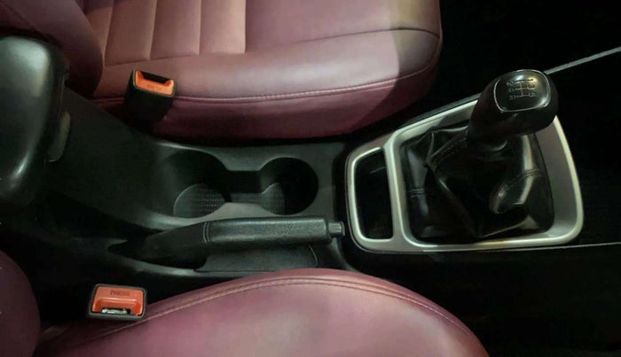 2022 Hyundai VENUE S 1.2, Petrol, Manual, 36,120 km, Gear Lever