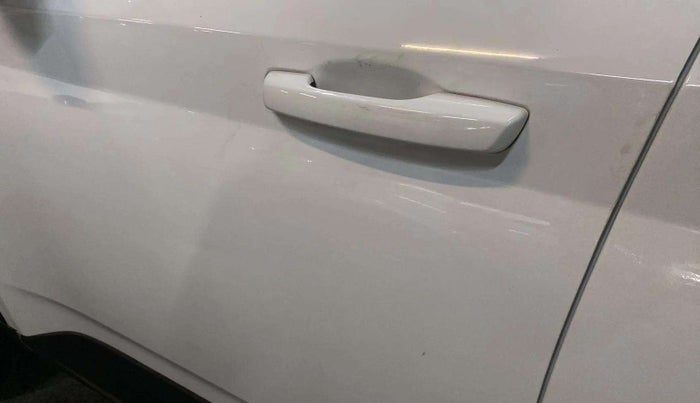 2022 Hyundai VENUE S 1.2, Petrol, Manual, 36,120 km, Front passenger door - Minor scratches