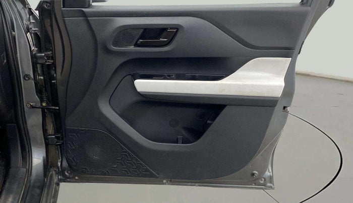2023 Tata PUNCH PURE MT, Petrol, Manual, 21,203 km, Driver Side Door Panels Control