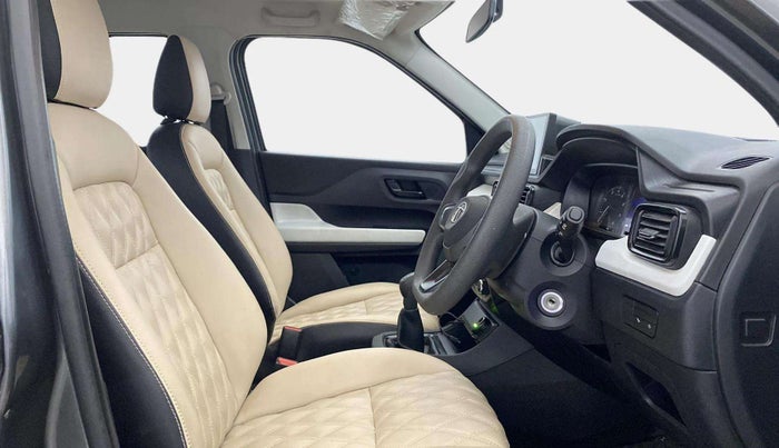 2023 Tata PUNCH PURE MT, Petrol, Manual, 21,203 km, Right Side Front Door Cabin