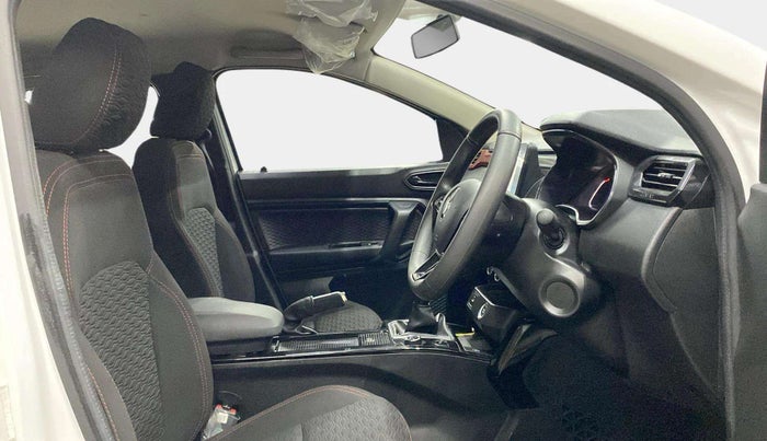 2023 Renault Kiger RXZ AMT, Petrol, Automatic, 5,363 km, Right Side Front Door Cabin