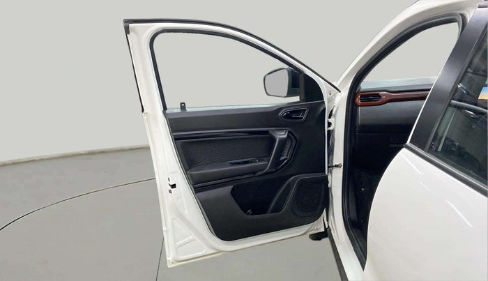2023 Renault Kiger RXZ AMT, Petrol, Automatic, 5,363 km, LHS Front Door
