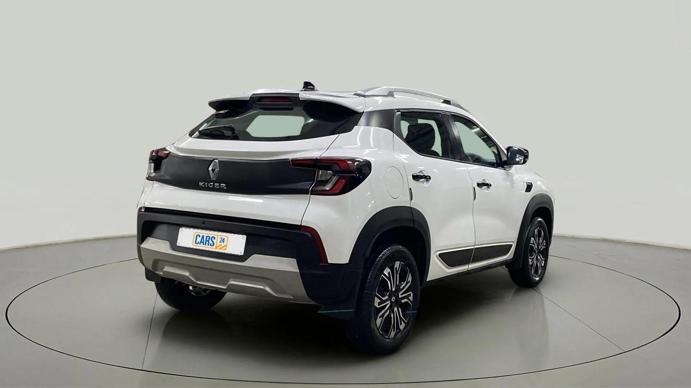 2023 Renault Kiger RXZ AMT, Petrol, Automatic, 5,431 km, Right Back Diagonal