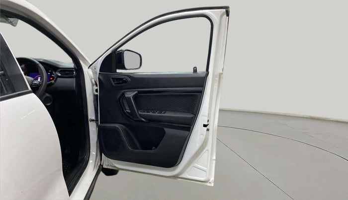 2023 Renault Kiger RXZ AMT, Petrol, Automatic, 5,363 km, RHS Front Door
