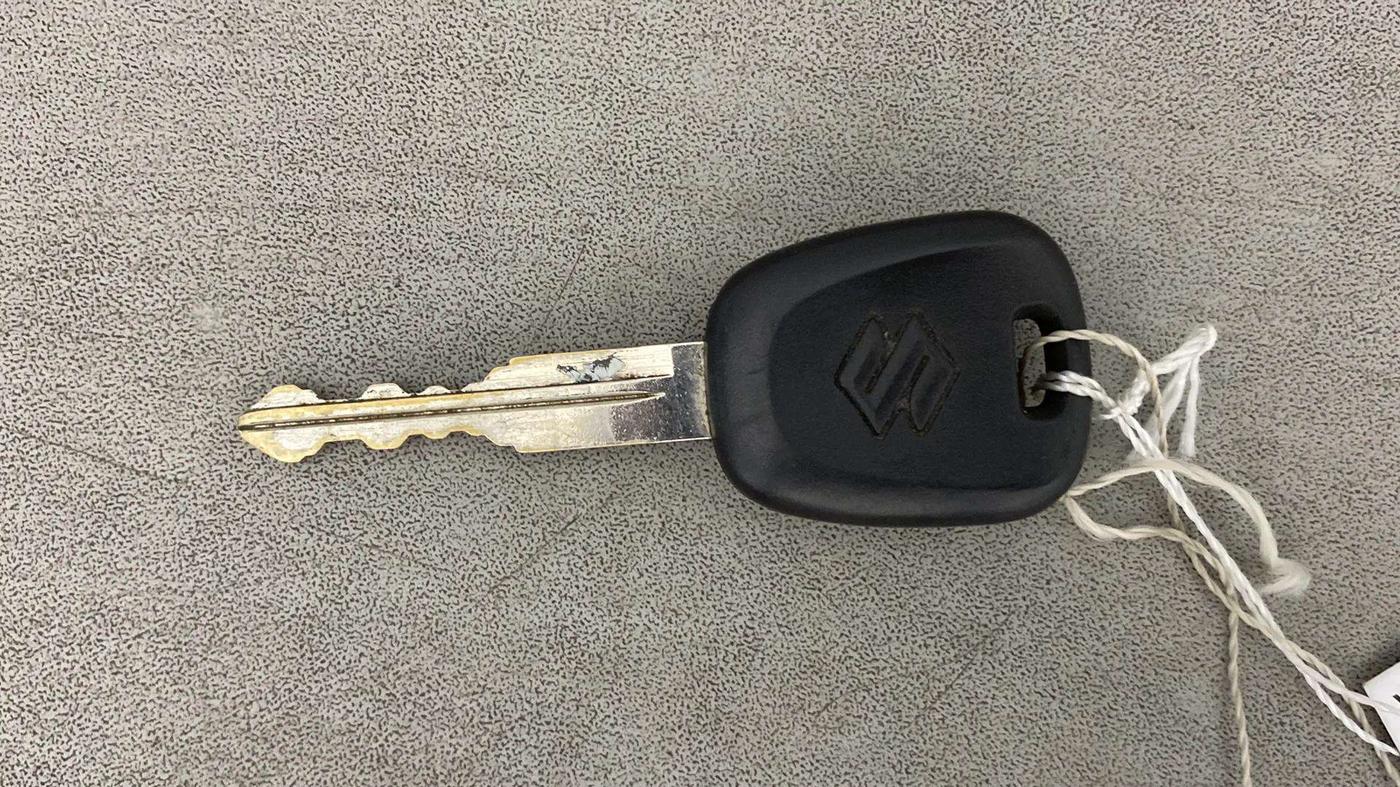 2023 Maruti Alto K10 VXI, Petrol, Manual, 27,584 km, Key Close Up