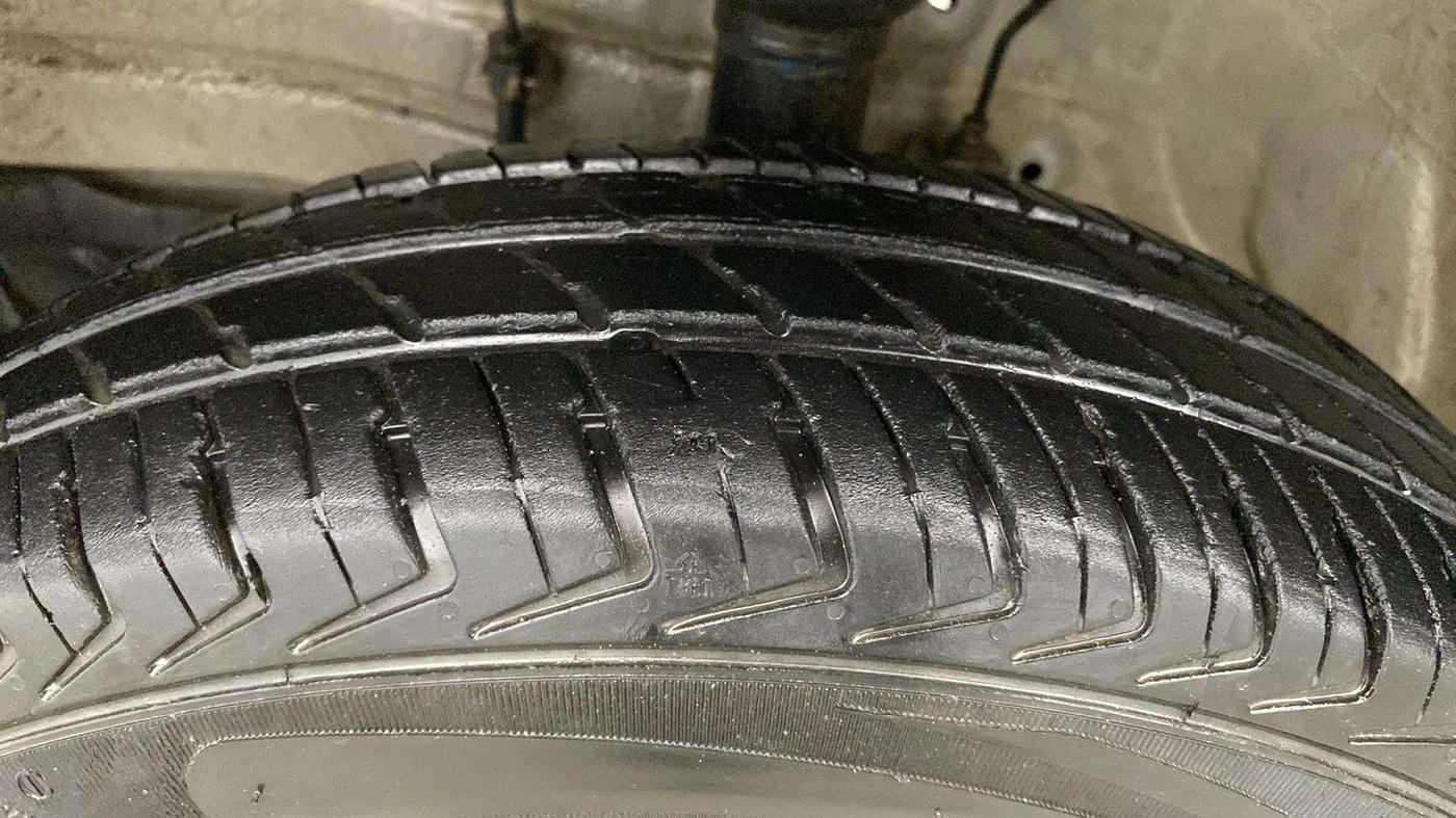 2023 Maruti Alto K10 VXI, Petrol, Manual, 27,584 km, Left Front Tyre Tread