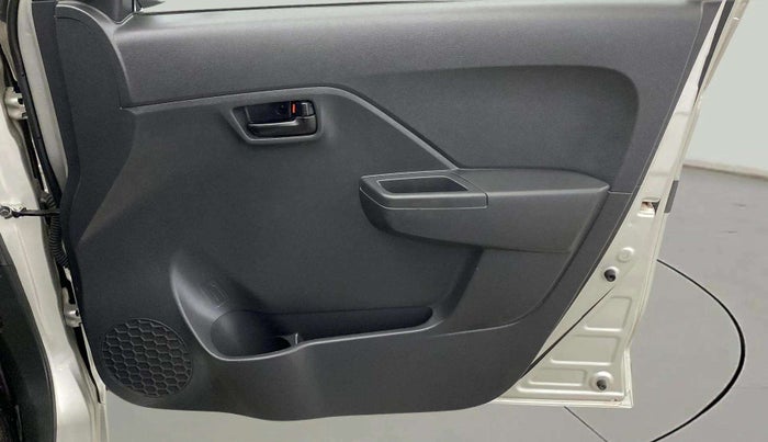 2023 Maruti Alto K10 VXI, Petrol, Manual, 18,038 km, Driver Side Door Panels Control