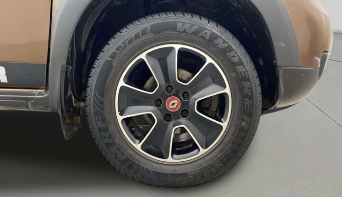 2017 Renault Duster RXS CVT, Petrol, Automatic, 24,821 km, Right Front Wheel