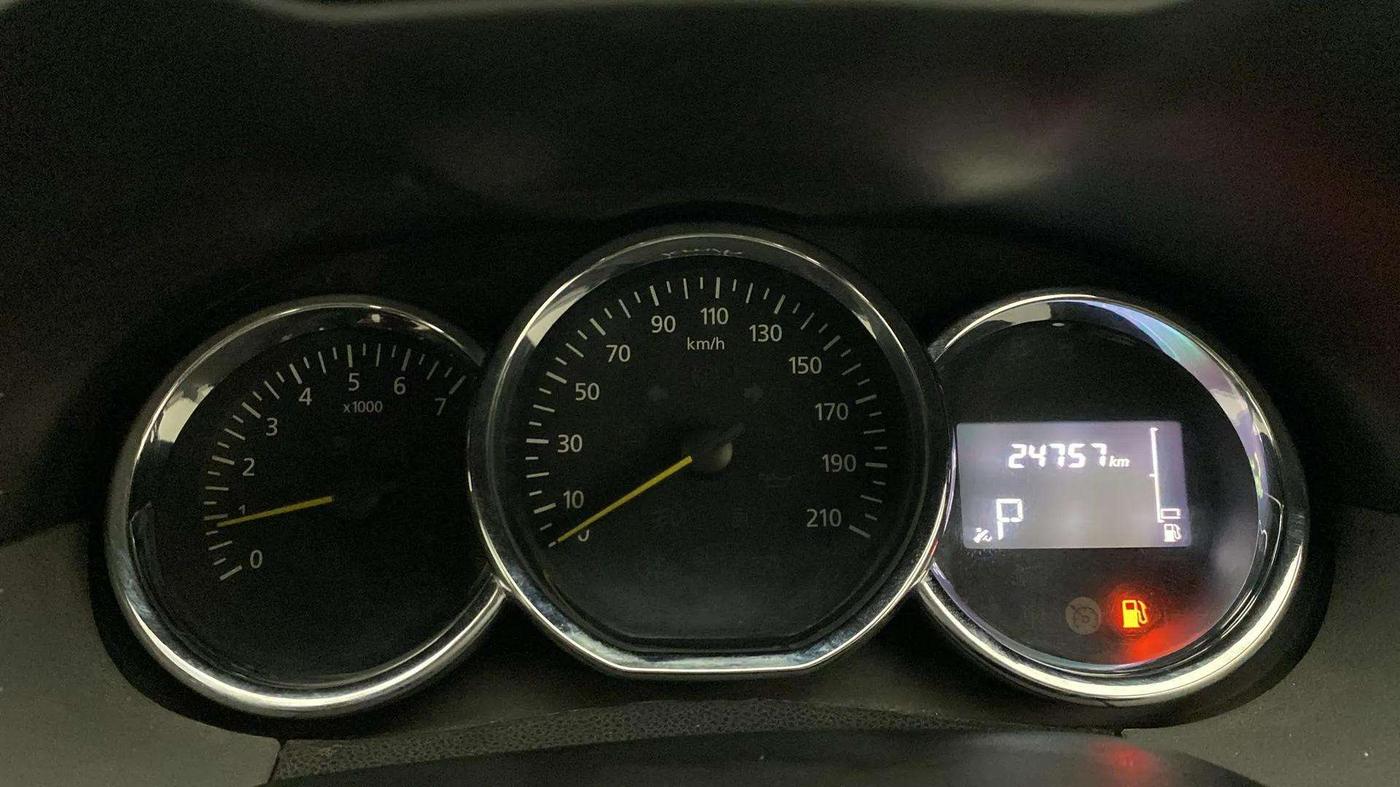 2017 Renault Duster RXS CVT, Petrol, Automatic, 24,821 km, Odometer Image