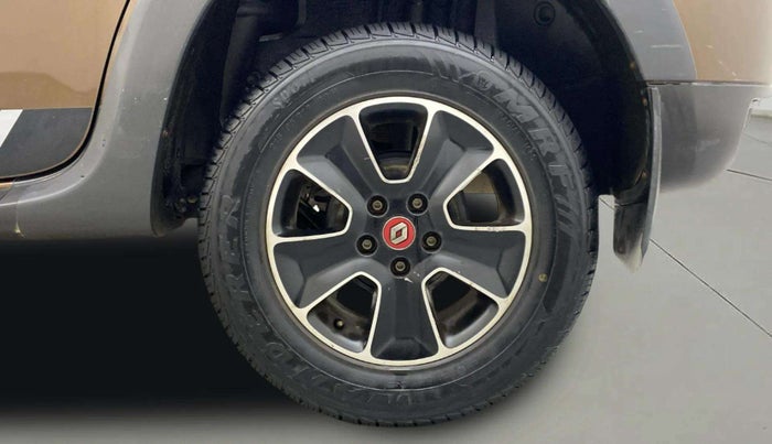 2017 Renault Duster RXS CVT, Petrol, Automatic, 24,821 km, Left Rear Wheel