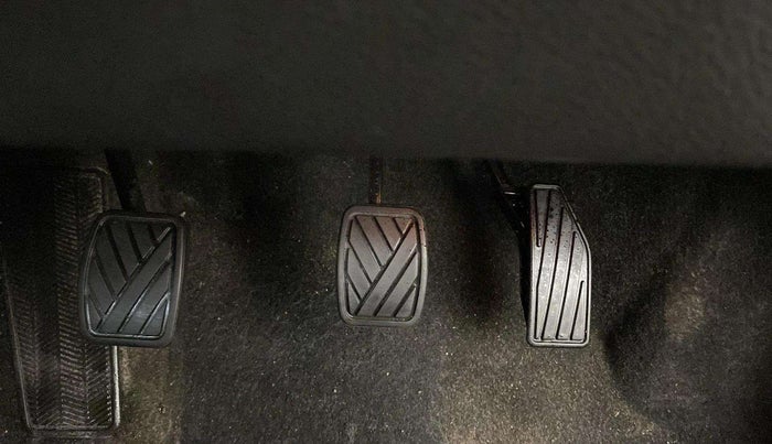 2022 Maruti Baleno ZETA PETROL 1.2, Petrol, Manual, 27,999 km, Pedals