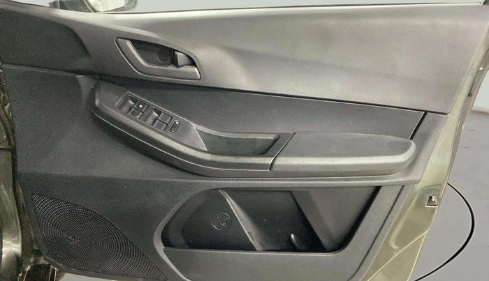 2023 Tata TIAGO NRG XZ AMT, Petrol, Automatic, 8,535 km, Driver Side Door Panels Control