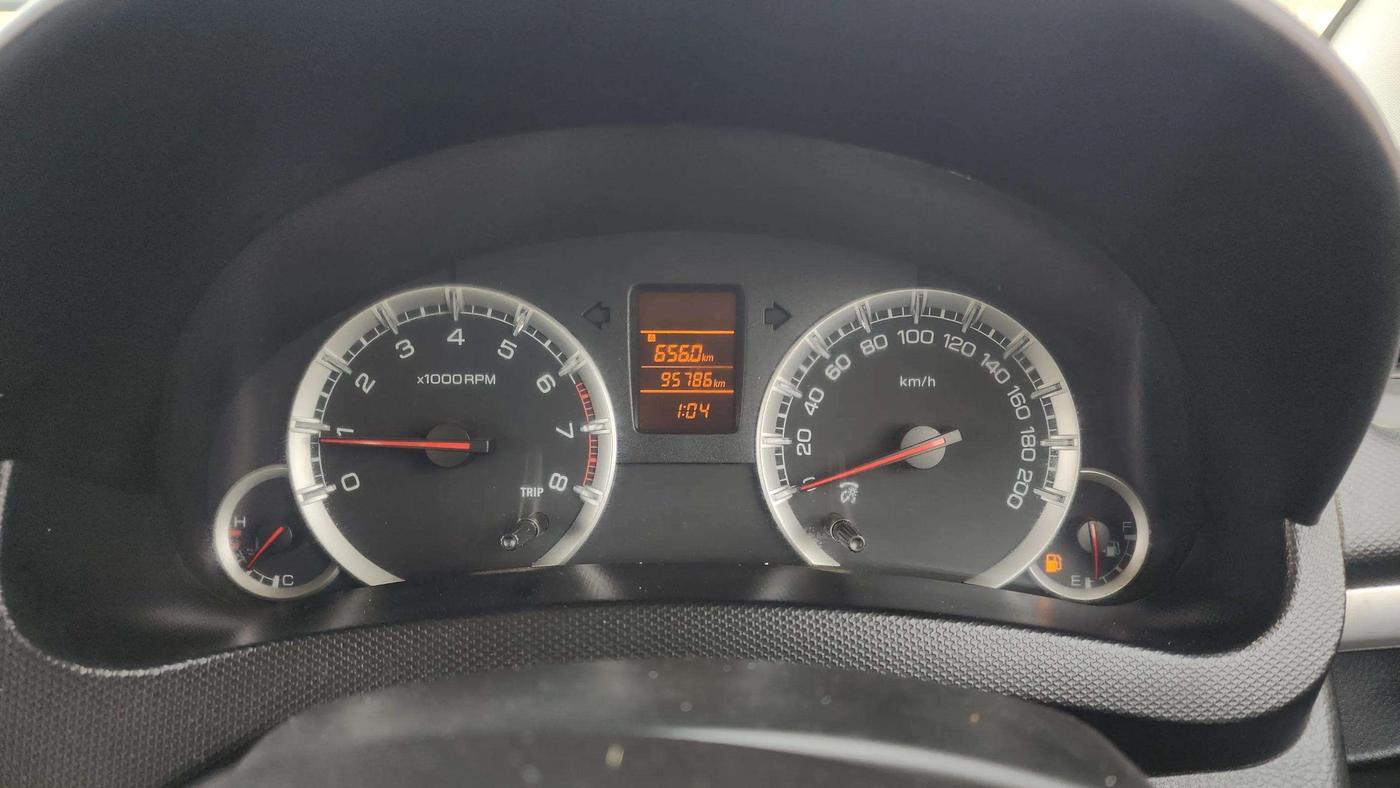 2012 Maruti Swift VXI, Petrol, Manual, 95,786 km, Odometer Image