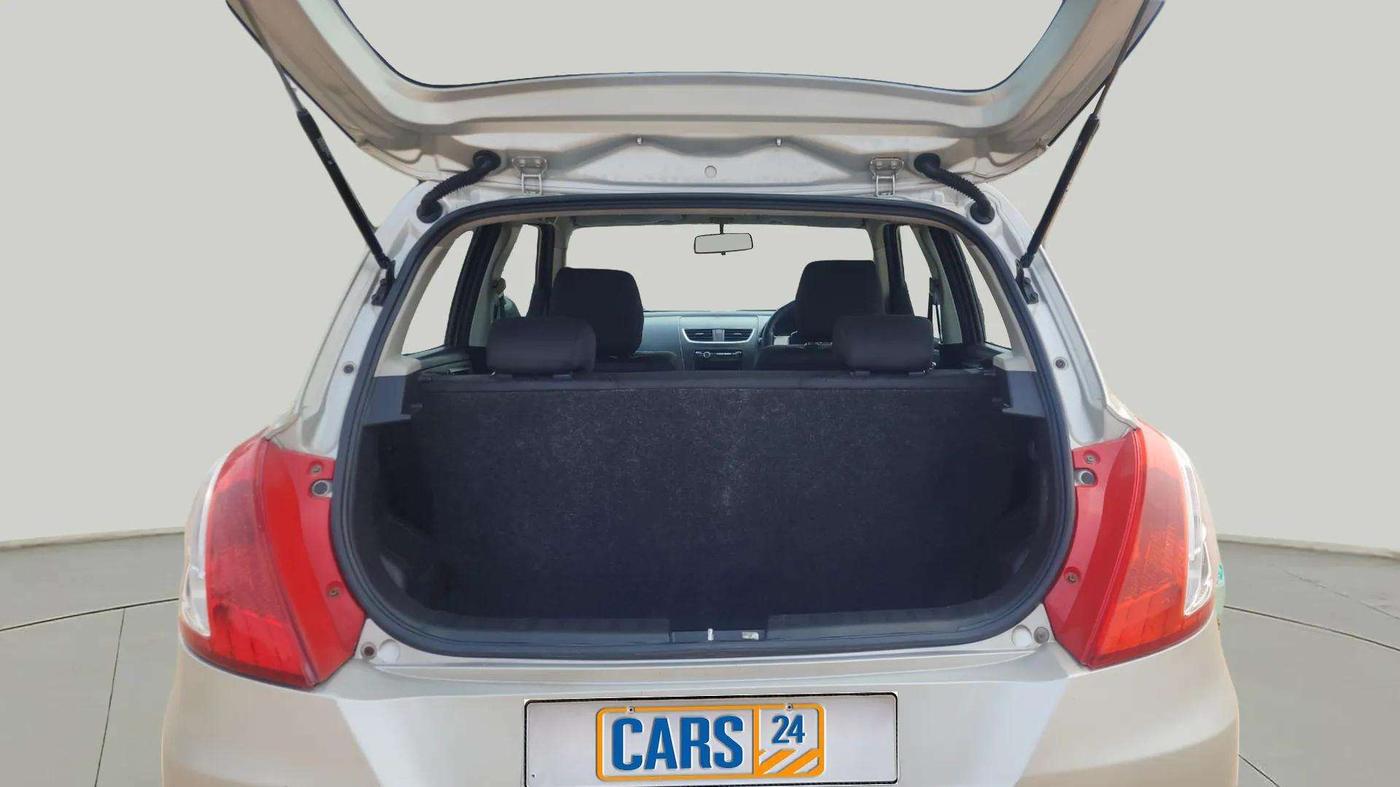 2012 Maruti Swift VXI, Petrol, Manual, 95,786 km, Boot Door Open