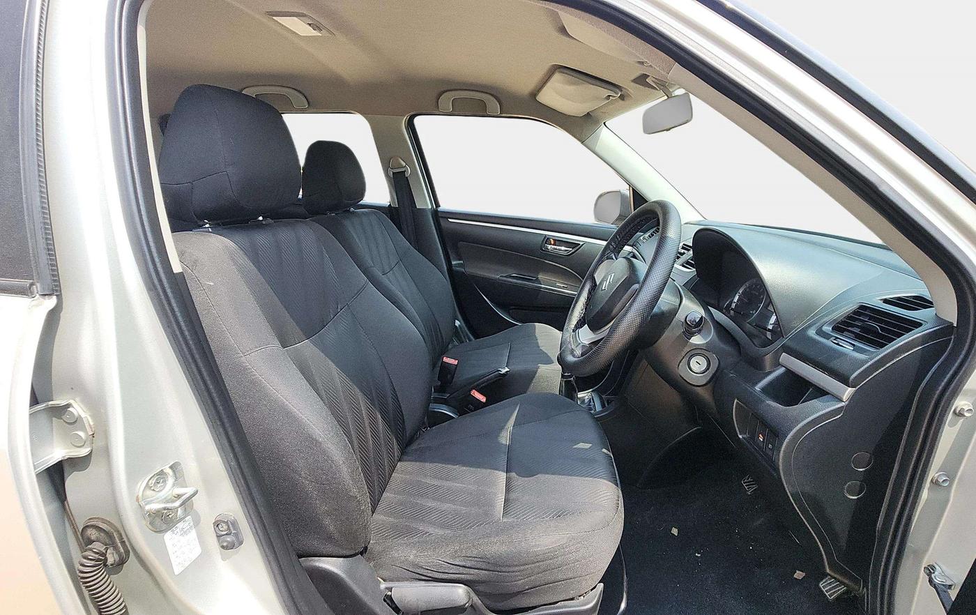 2012 Maruti Swift VXI, Petrol, Manual, 95,786 km, Right Side Front Door Cabin