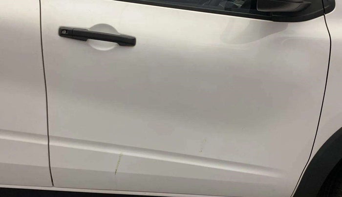 2022 Renault TRIBER RXE MT, Petrol, Manual, 18,812 km, Driver-side door - Minor scratches