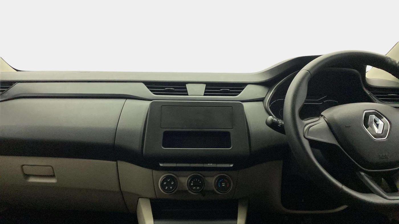 2022 Renault TRIBER RXE MT, Petrol, Manual, 18,850 km, Air Conditioner