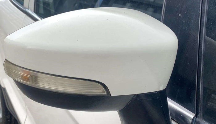 2017 Ford Ecosport AMBIENTE 1.5L PETROL, Petrol, Manual, 51,422 km, Right rear-view mirror - ORVM switch has minor damage