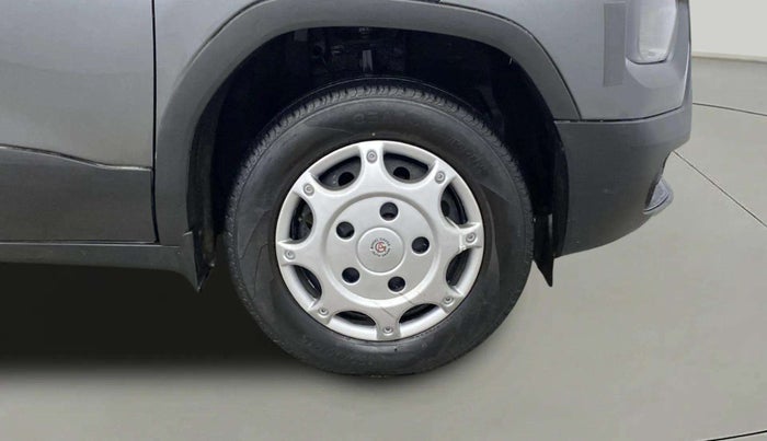 2022 Tata PUNCH PURE MT, Petrol, Manual, 80,561 km, Right Front Wheel