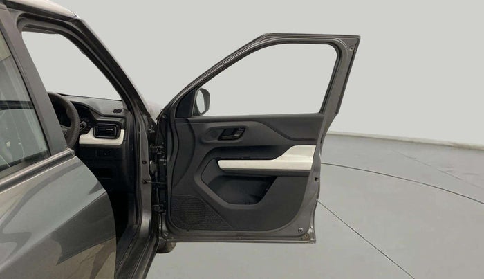 2022 Tata PUNCH PURE MT, Petrol, Manual, 80,561 km, RHS Front Door