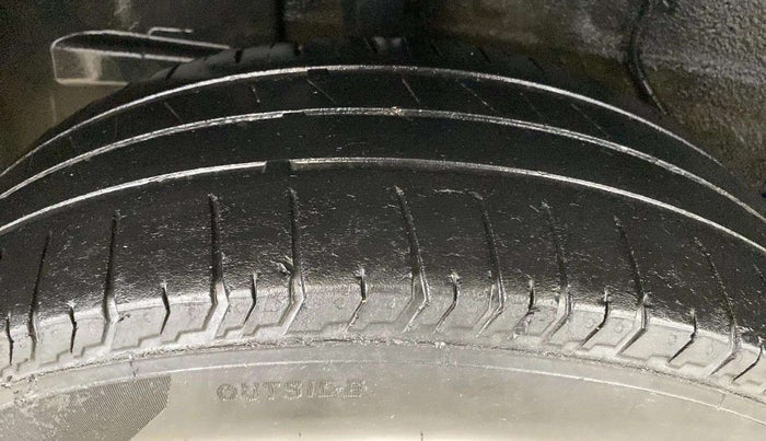 2022 Tata PUNCH PURE MT, Petrol, Manual, 80,561 km, Right Rear Tyre Tread