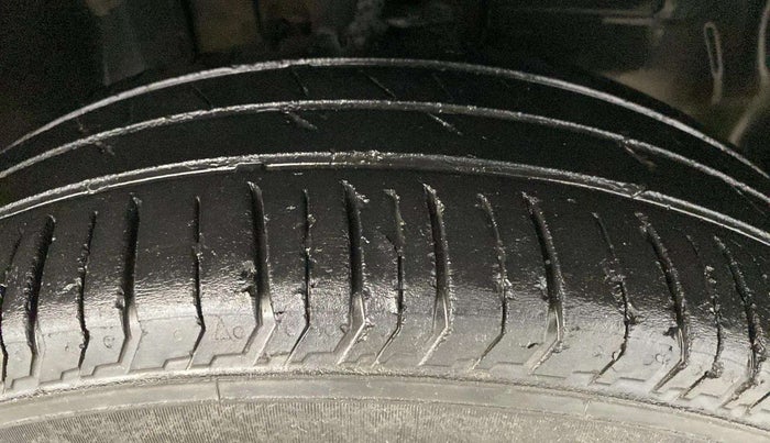 2022 Tata PUNCH PURE MT, Petrol, Manual, 80,561 km, Right Front Tyre Tread