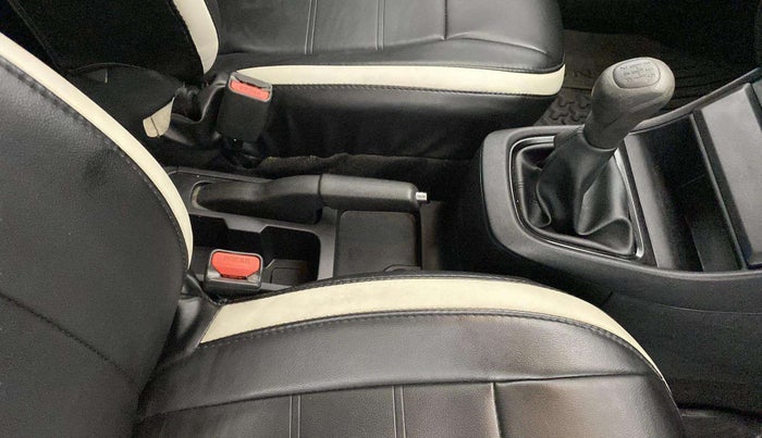 2022 Tata PUNCH PURE MT, Petrol, Manual, 80,561 km, Gear Lever