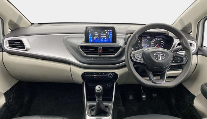 2023 Tata ALTROZ XZ DIESEL, Diesel, Manual, 55,101 km, Dashboard