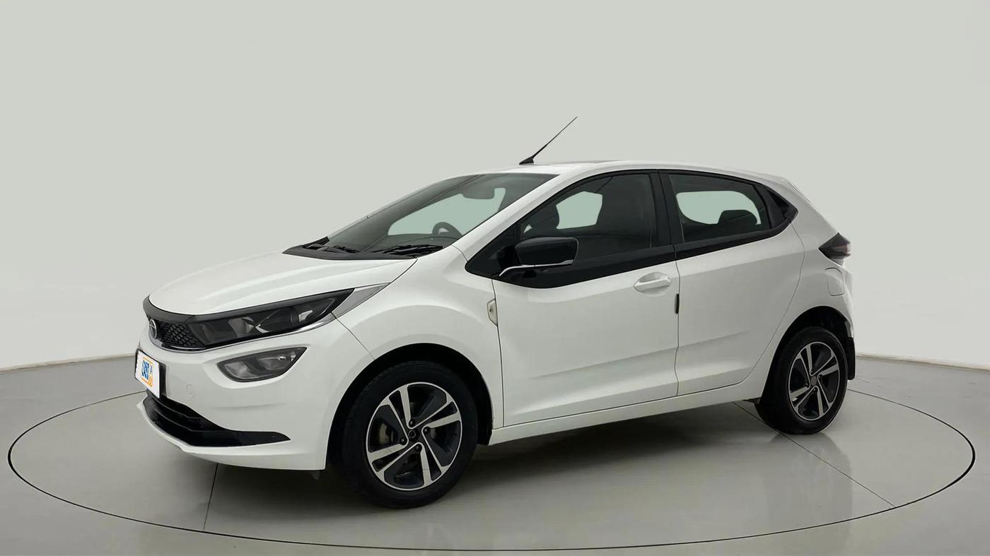 2023 Tata ALTROZ XZ DIESEL, Diesel, Manual, 55,294 km, Left Front Diagonal