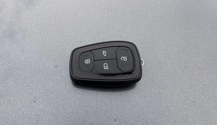 2023 Tata TIGOR XZ PLUS PETROL, Petrol, Manual, 14,214 km, Key Close Up