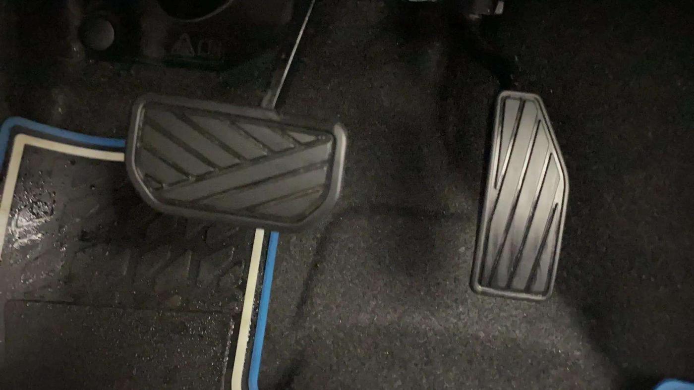 2023 Maruti New Wagon-R VXI 1.0 AMT, Petrol, Automatic, 1,468 km, Pedals