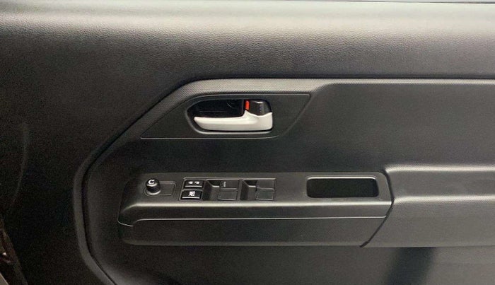2023 Maruti New Wagon-R VXI 1.0 AMT, Petrol, Automatic, 1,265 km, Driver Side Door Panels Control