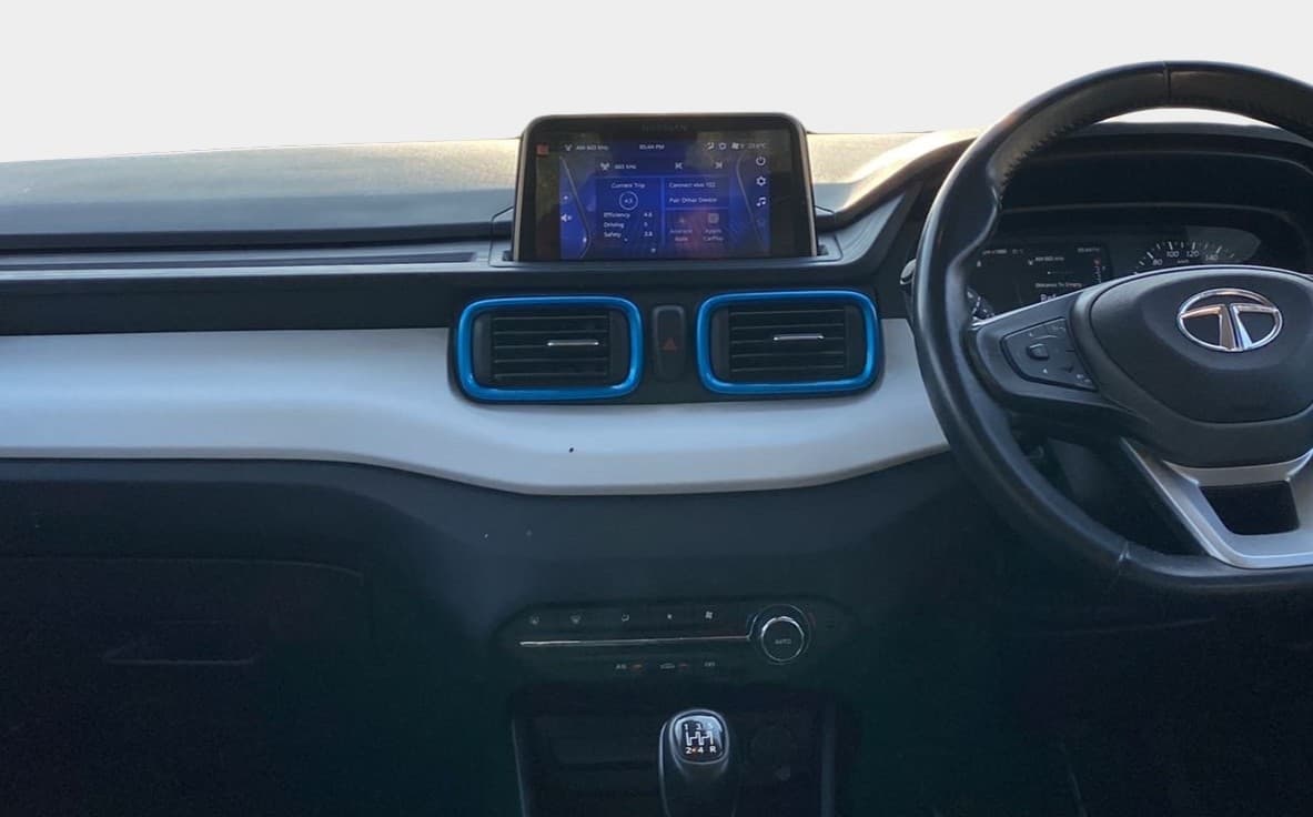 2022 Tata PUNCH CREATIVE  MT, Petrol, Manual, 29,332 km, Air Conditioner