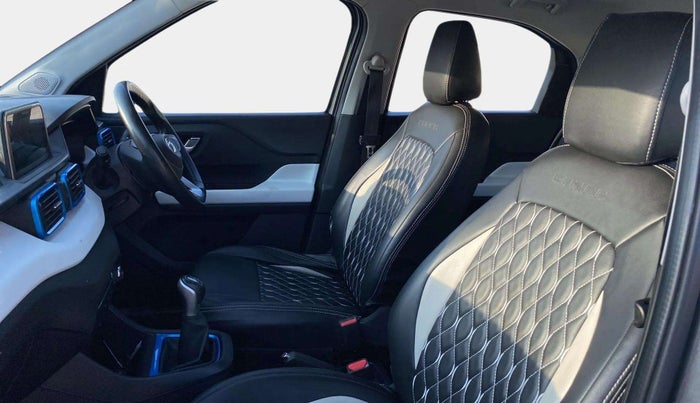 2022 Tata PUNCH CREATIVE  MT, Petrol, Manual, 29,332 km, Right Side Front Door Cabin