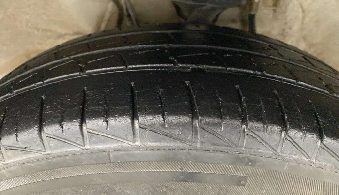 2022 Maruti Alto VXI, Petrol, Manual, 21,434 km, Right Front Tyre Tread