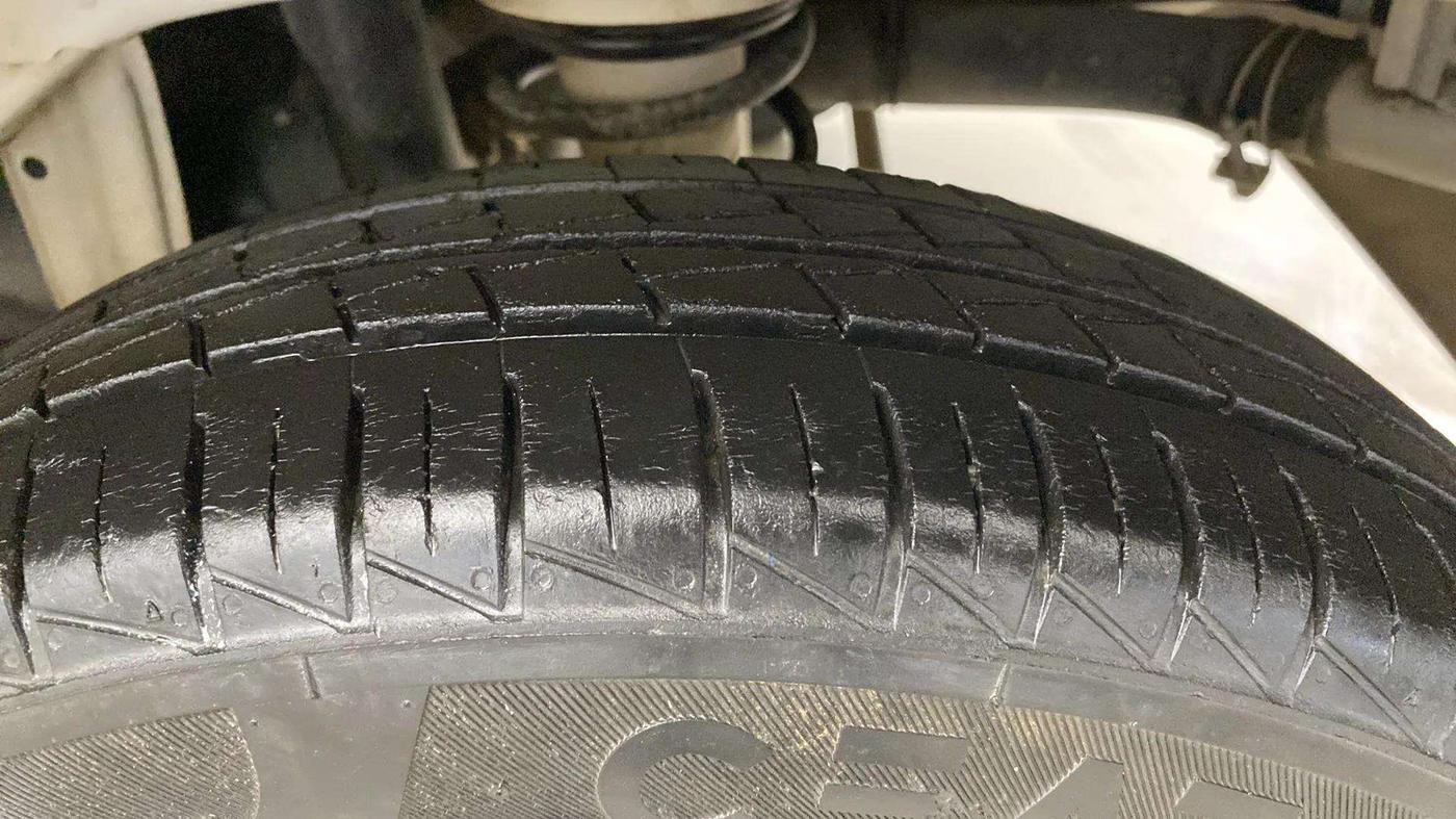 2022 Maruti Alto VXI, Petrol, Manual, 21,437 km, Right Rear Tyre Tread