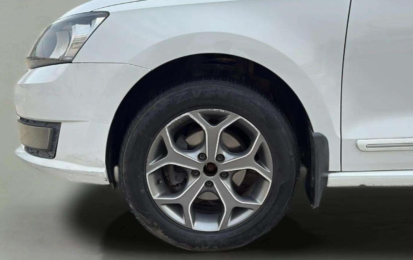 2020 Skoda Rapid 1.5 TDI CR ACTIVE, Diesel, Manual, 90,022 km, Left Front Wheel