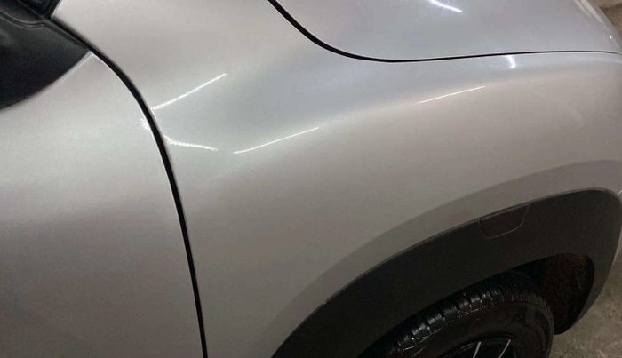 2024 Renault Kwid CLIMBER 1.0 (O) DUAL TONE, Petrol, Manual, 5,566 km, Right fender - Cladding has minor damage