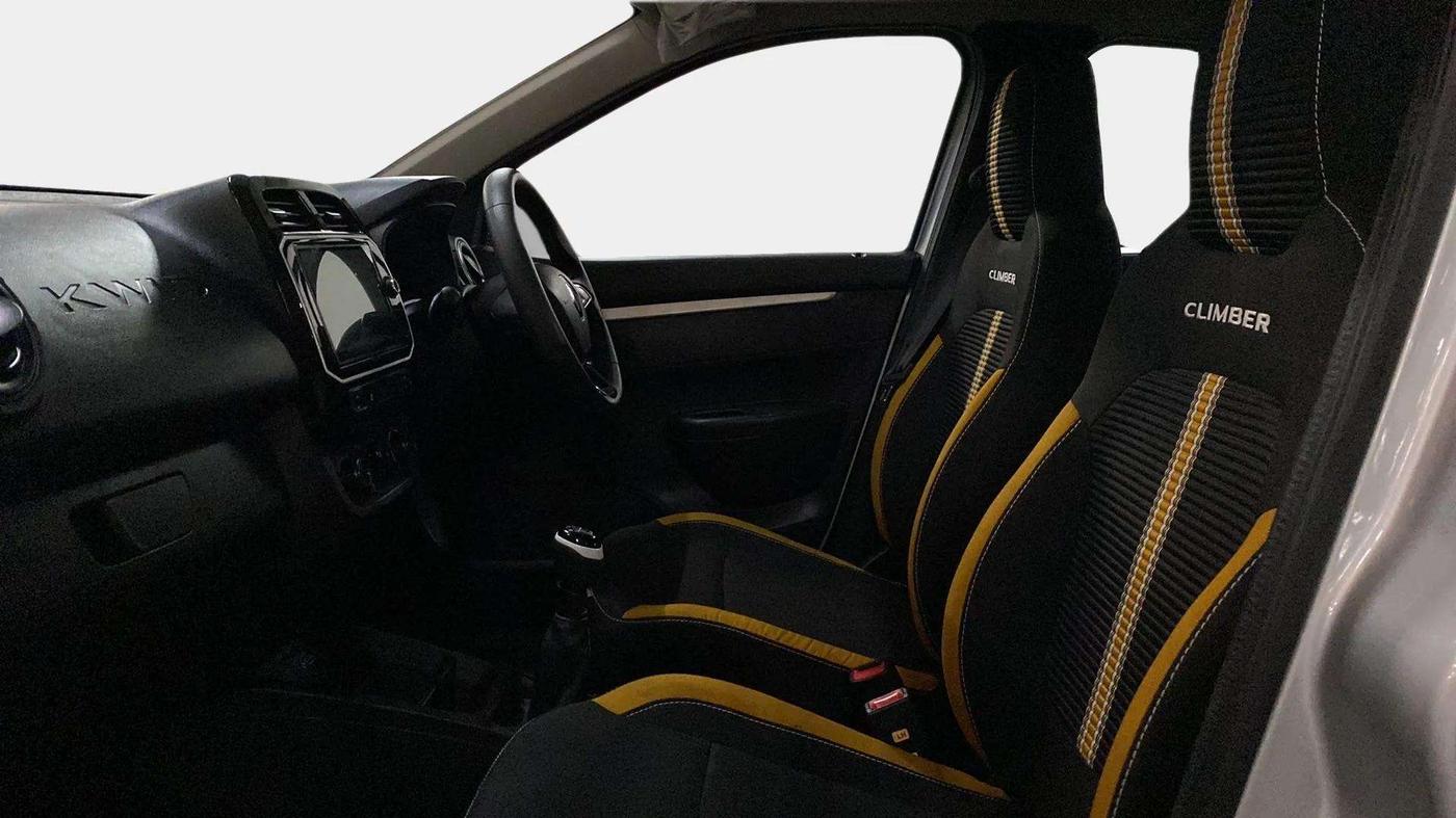2024 Renault Kwid CLIMBER 1.0 (O) DUAL TONE, Petrol, Manual, 5,608 km, Right Side Front Door Cabin